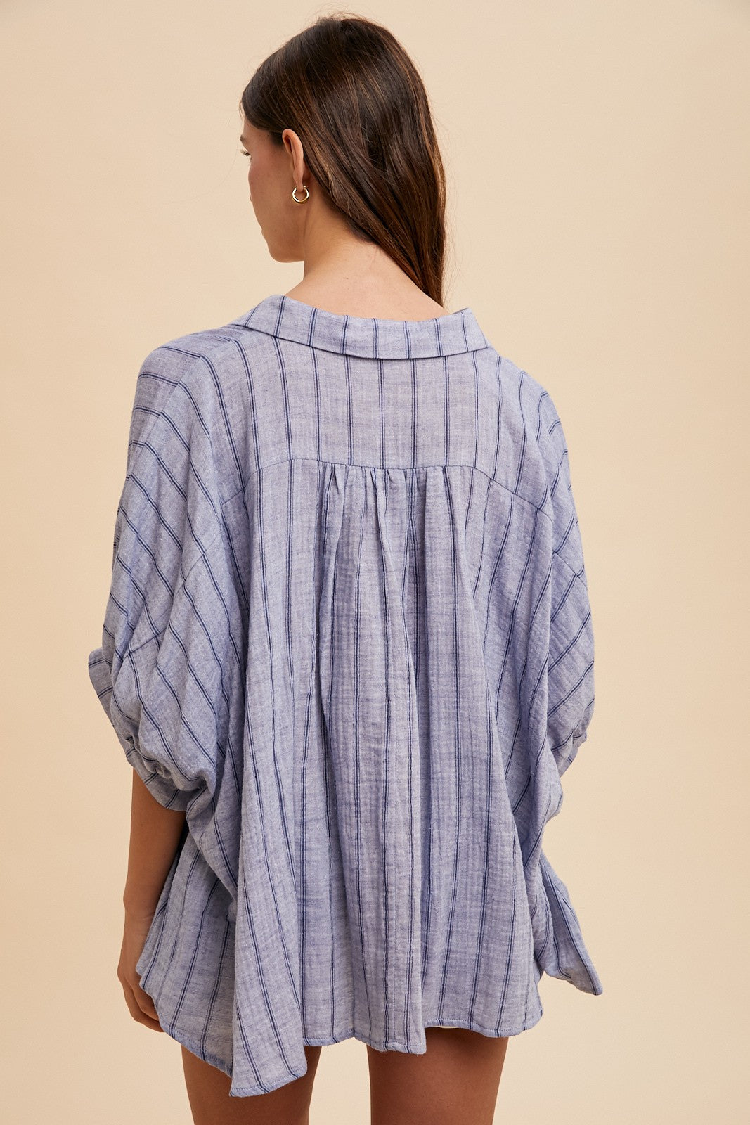 Hydrangea Button Top
