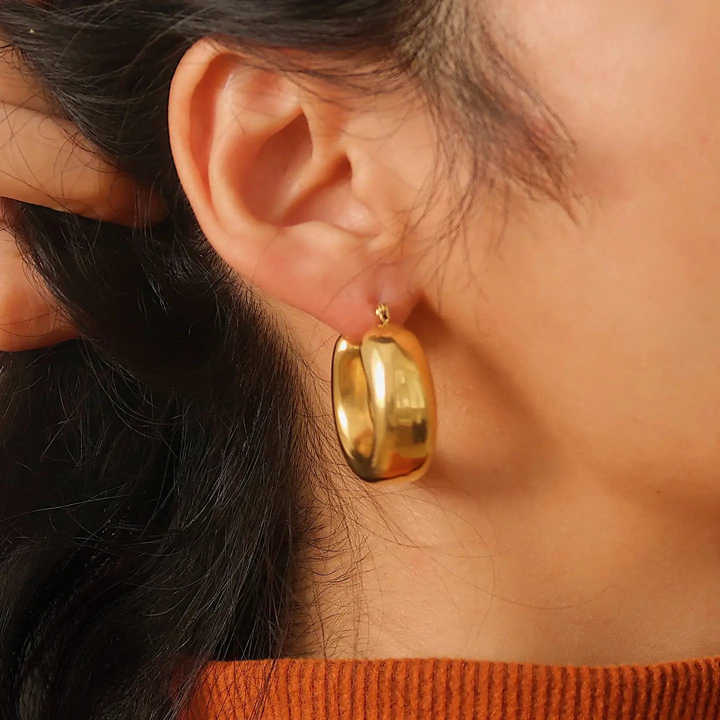 Hunter Hoop Earring