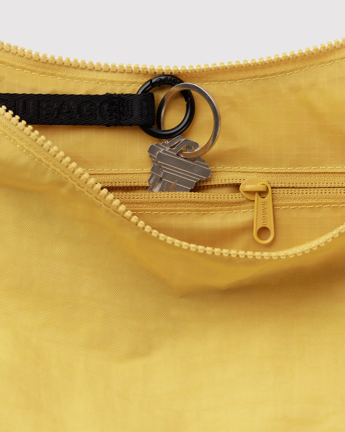 Baggu Medium Nylon Crescent Bag